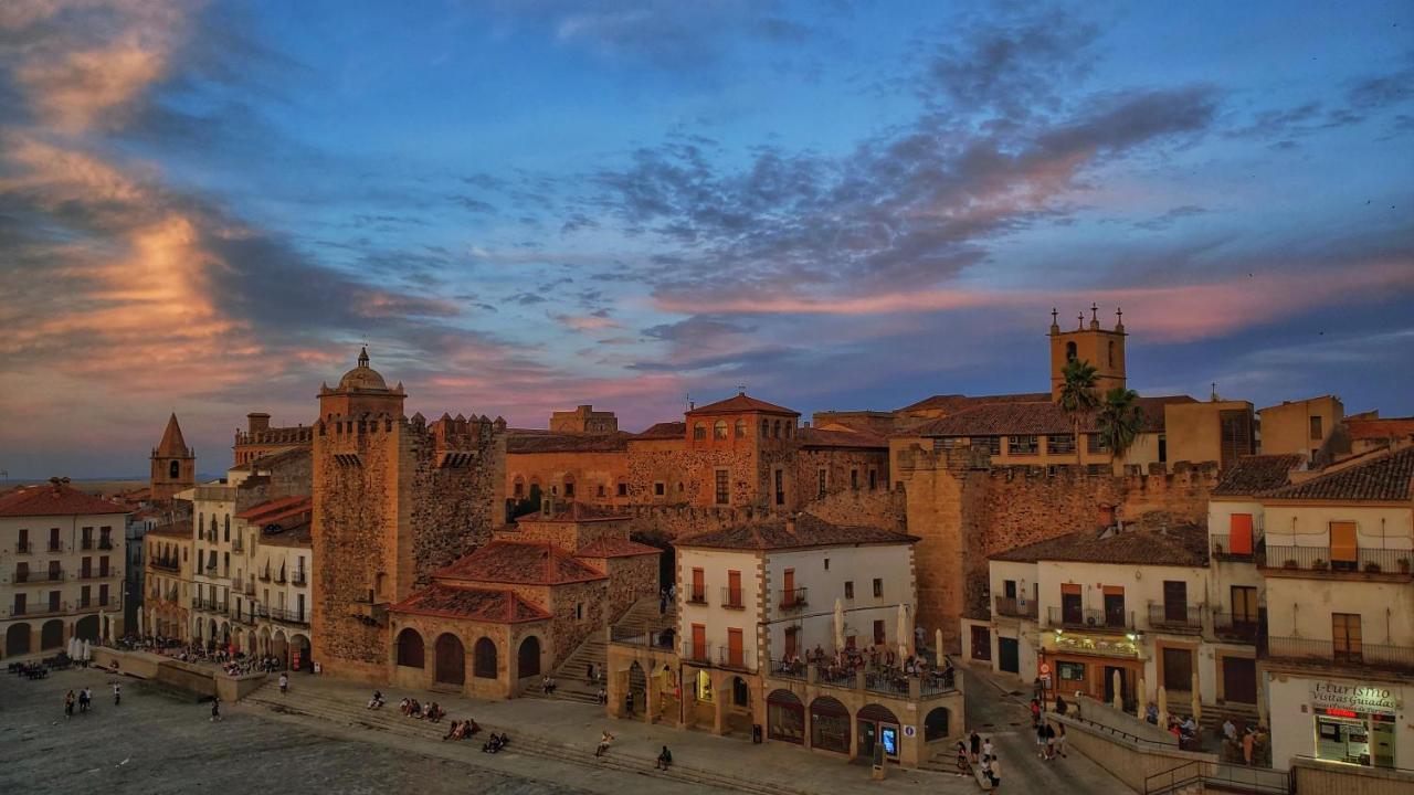 Hostal Martes Caceres Plaza Mayor - Tercer Piso Sin Ascensor Zewnętrze zdjęcie